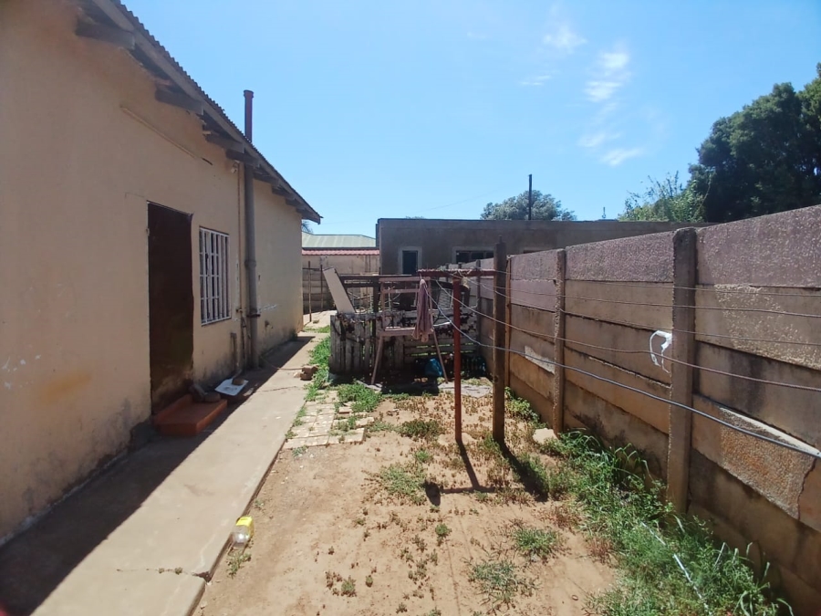 12 Bedroom Property for Sale in Freemanville North West